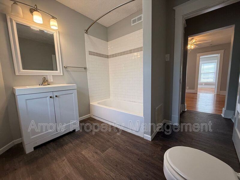 1820 A St #2 - Photo 5 of 6