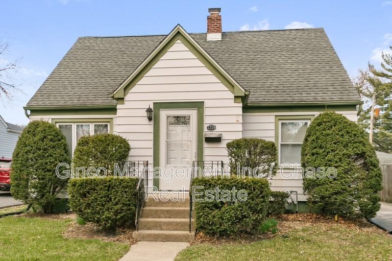 3256 186th St - Photo 2 of 14