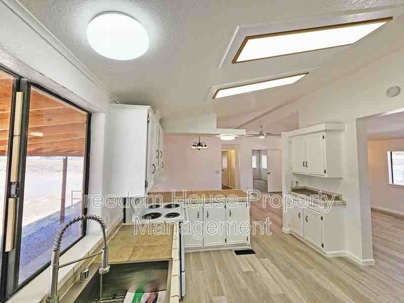 1860 West Wilson Road - Photo 6 of 20