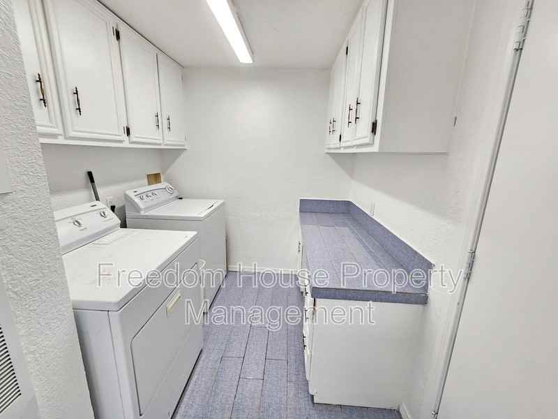 1860 West Wilson Road - Photo 7 of 20