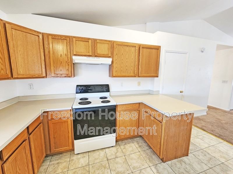 2341 E Calvada Blvd #6 - Photo 7 of 19