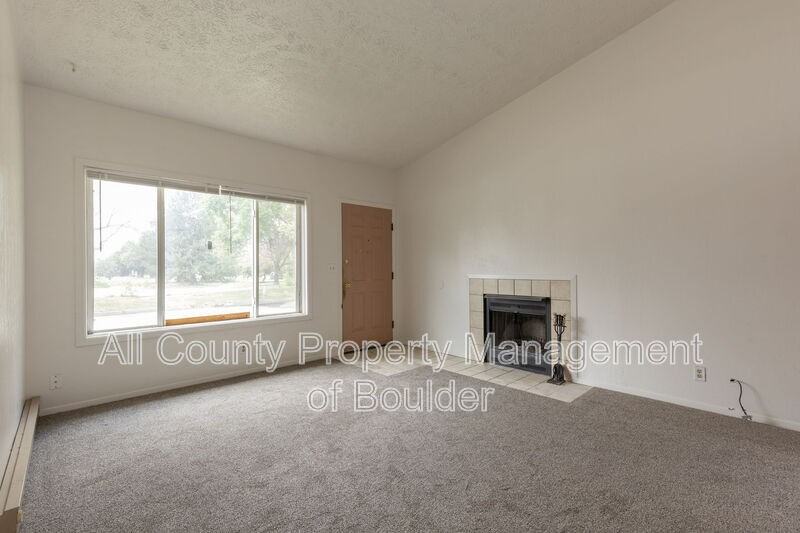 841 Crisman Dr #2 - Photo 4 of 16