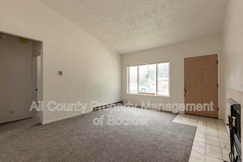 841 Crisman Dr #2 - Photo 5 of 16