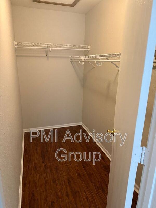 7223 Sw 23rd Ct - Photo 4 of 13