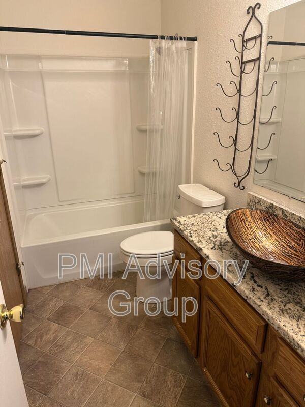 7223 Sw 23rd Ct - Photo 5 of 13