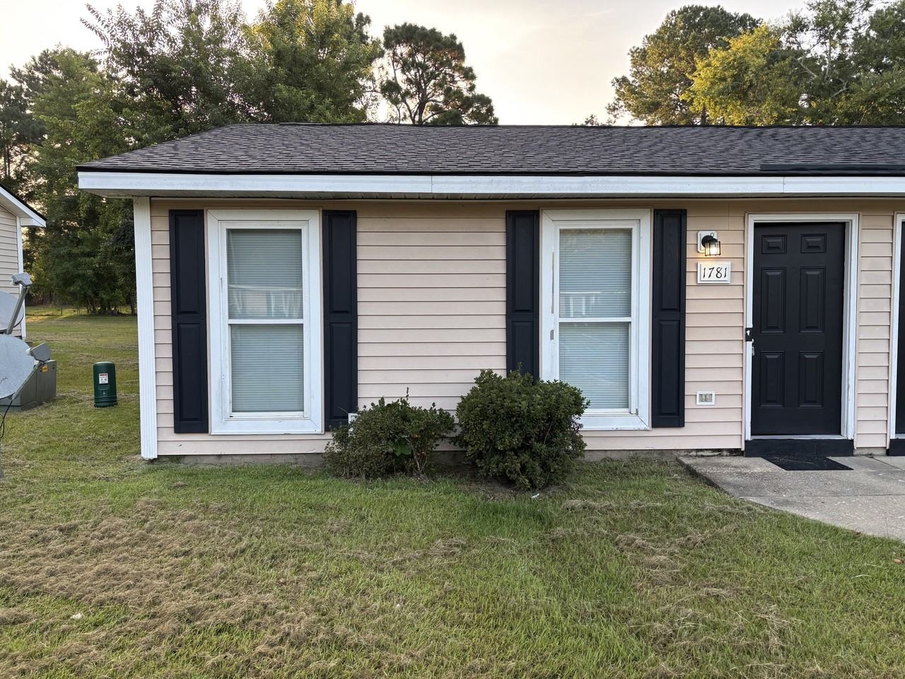 Roberta Court - Photo 2 of 17