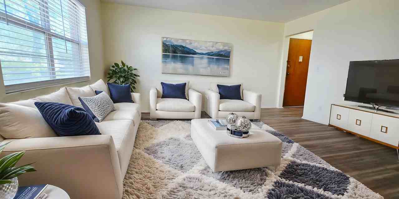 256 Belleville Avenue - Photo 4 of 5