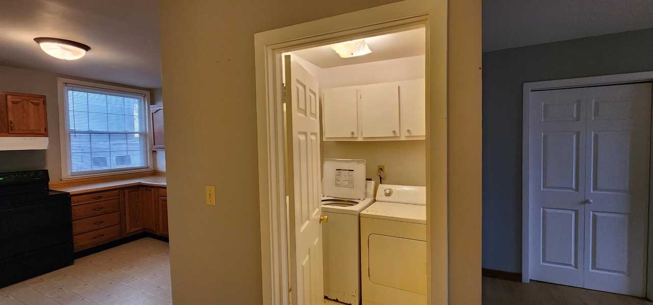 310 S 3rd Ave - Photo 3 of 11