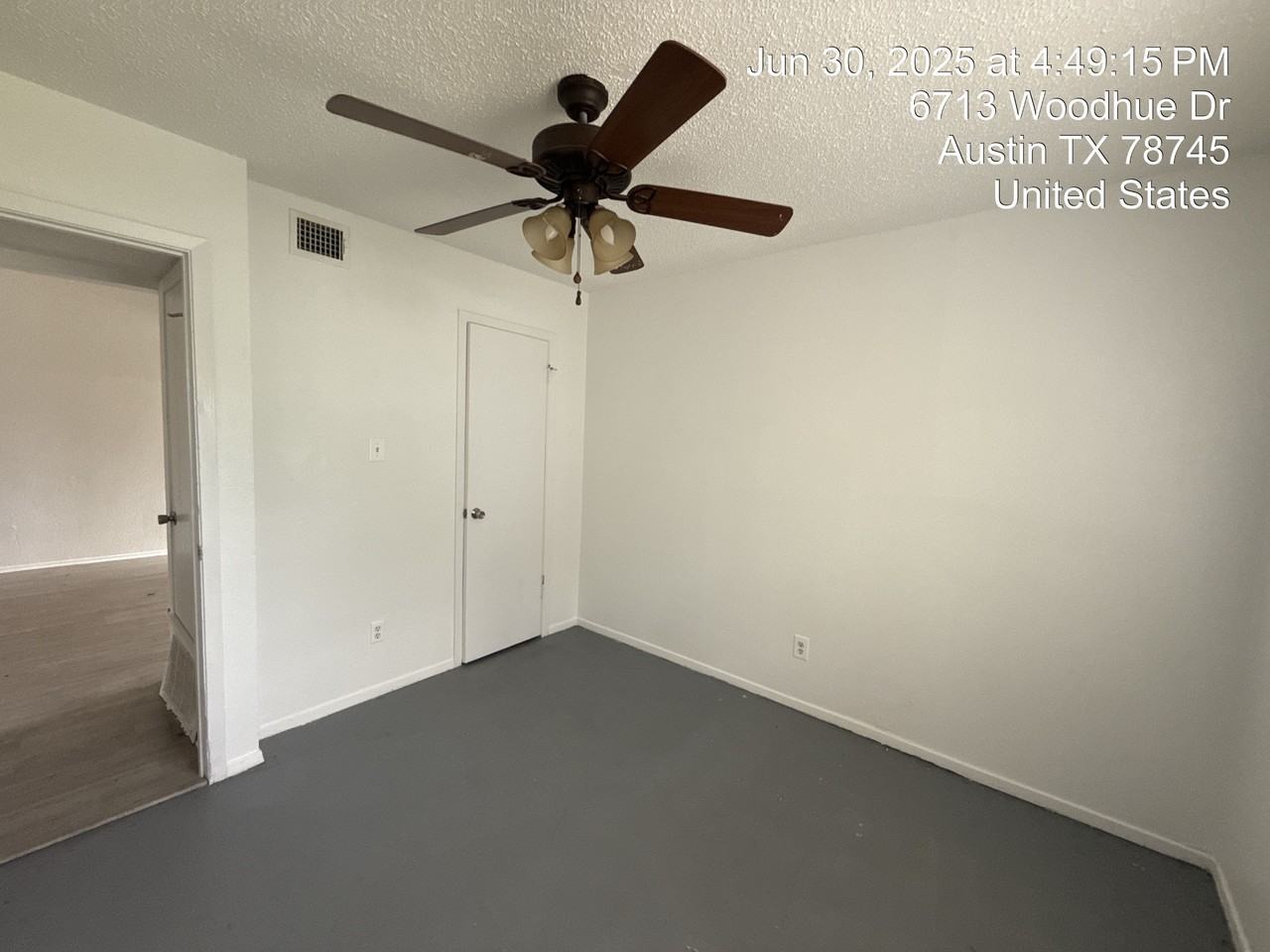 6715 Woodhue Dr - A - Photo 5 of 12