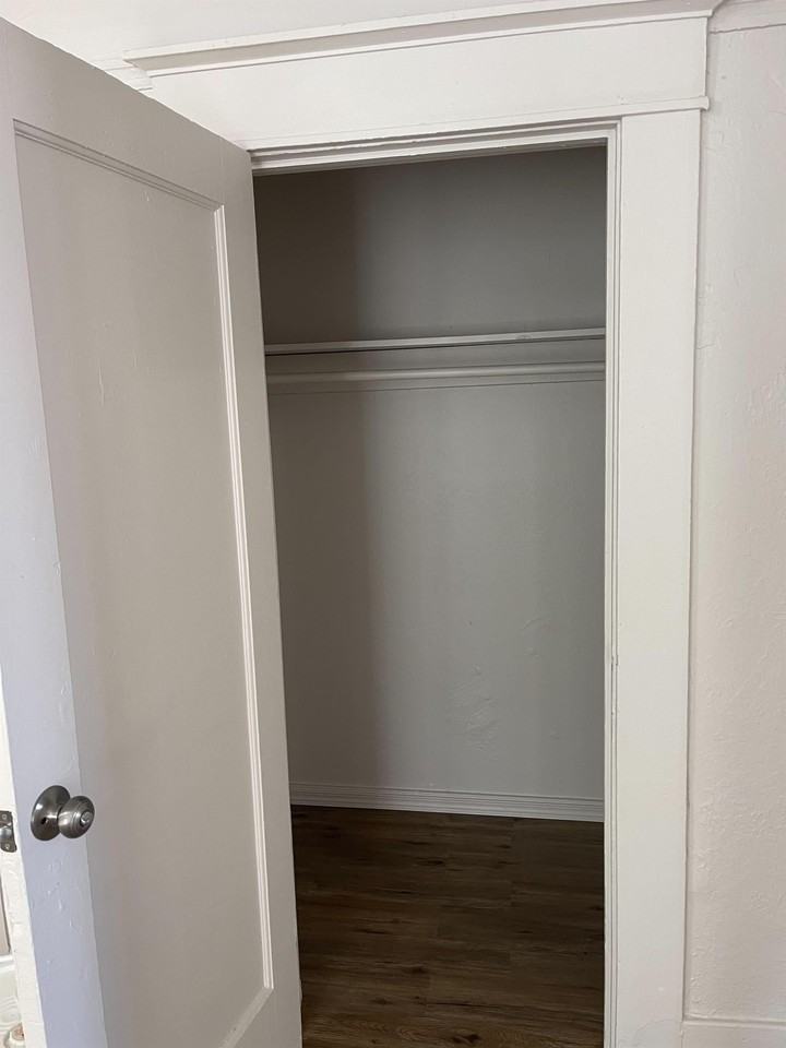 545 N. California St - Photo 6 of 15