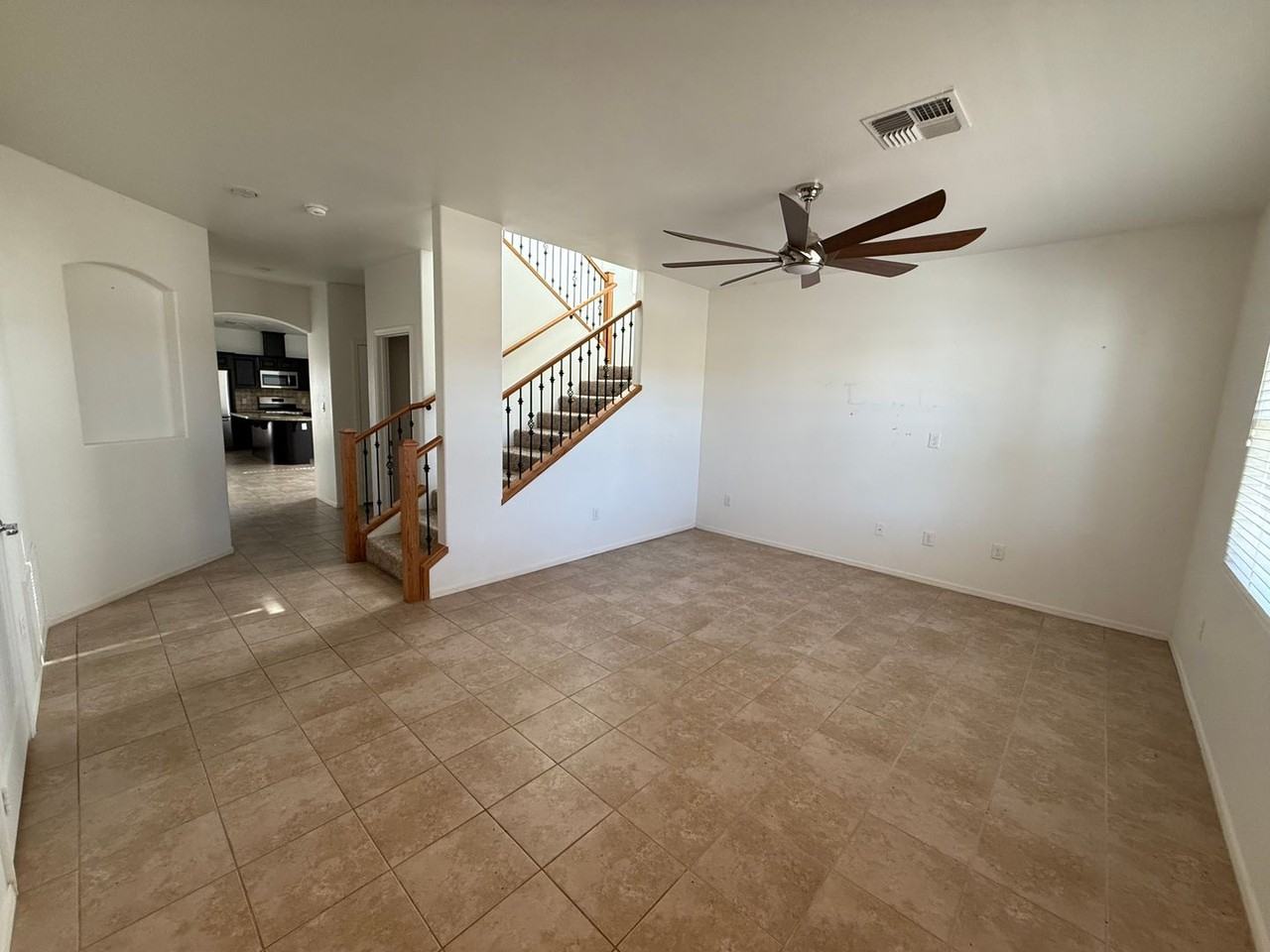 3836 W 36th St - Photo 4 of 43
