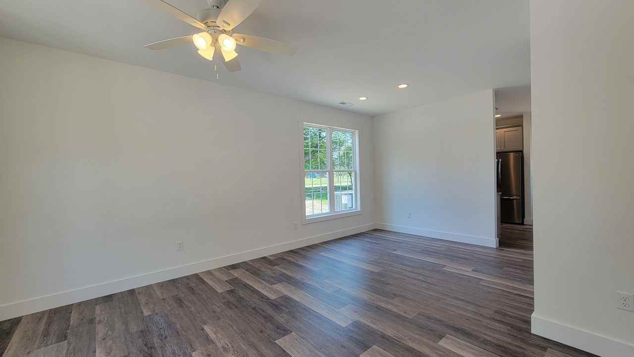Julian Court - Photo 2 of 12