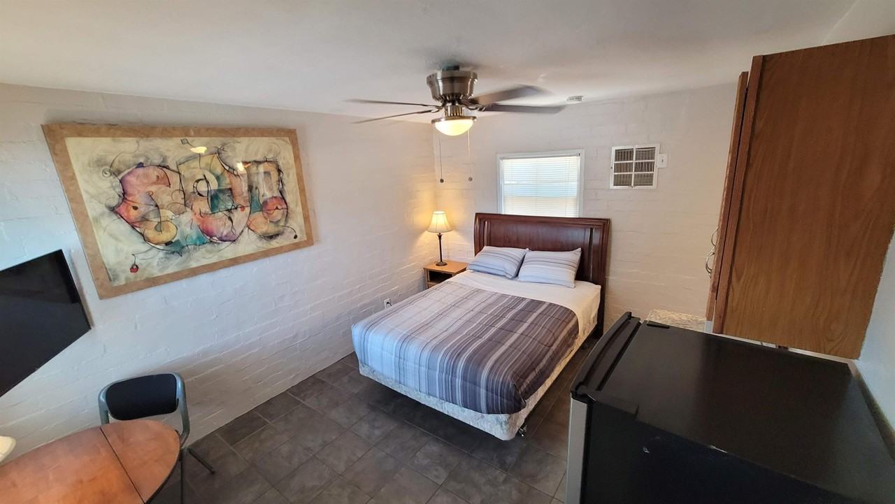 38818 Yermo Road - Photo 3 of 24