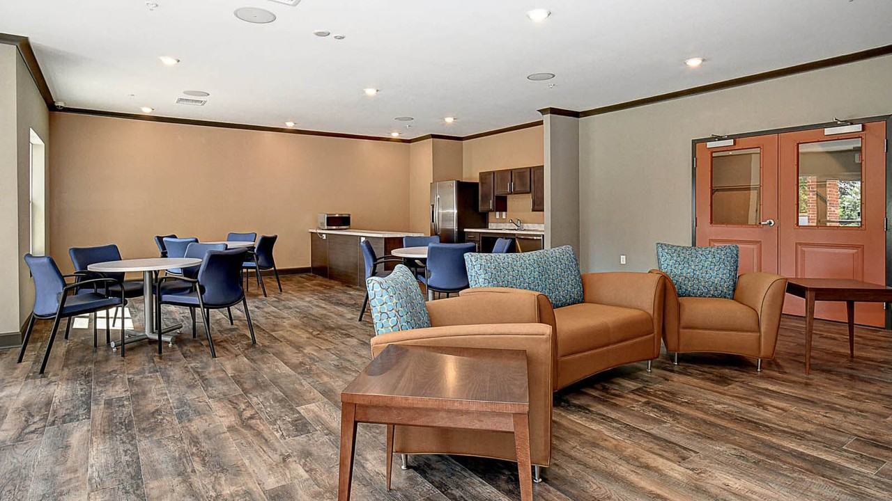 Riverport Landings Senior - Photo 3 of 8