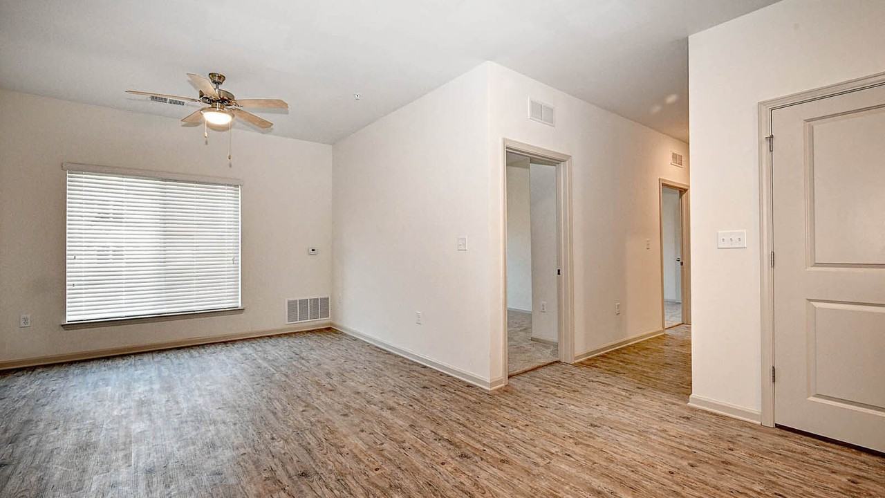 Riverport Landings Senior - Photo 5 of 8