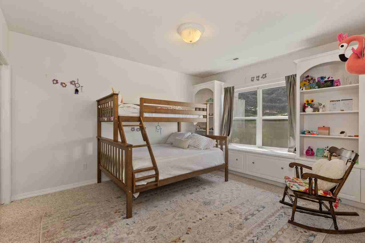 10443 W Deep Canyon Dr - Photo 3 of 48