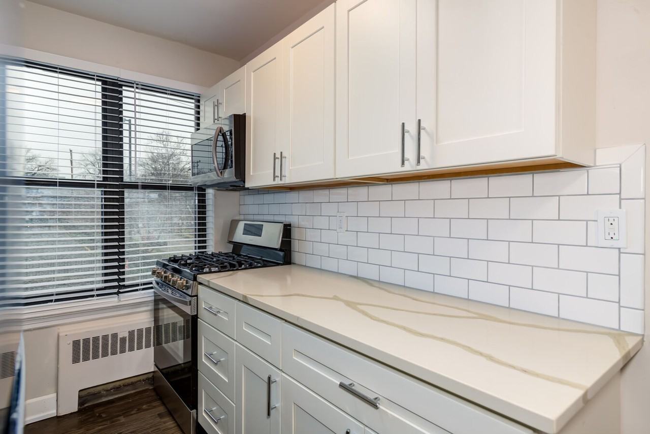 6244 Oakland Ave #101 - Photo 2 of 26