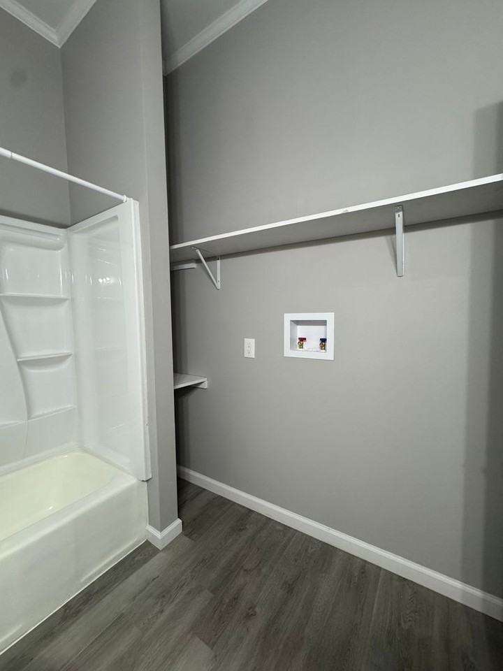 2707 Gordon Ave - Photo 7 of 9
