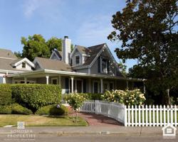 featured image of 800 5th St E