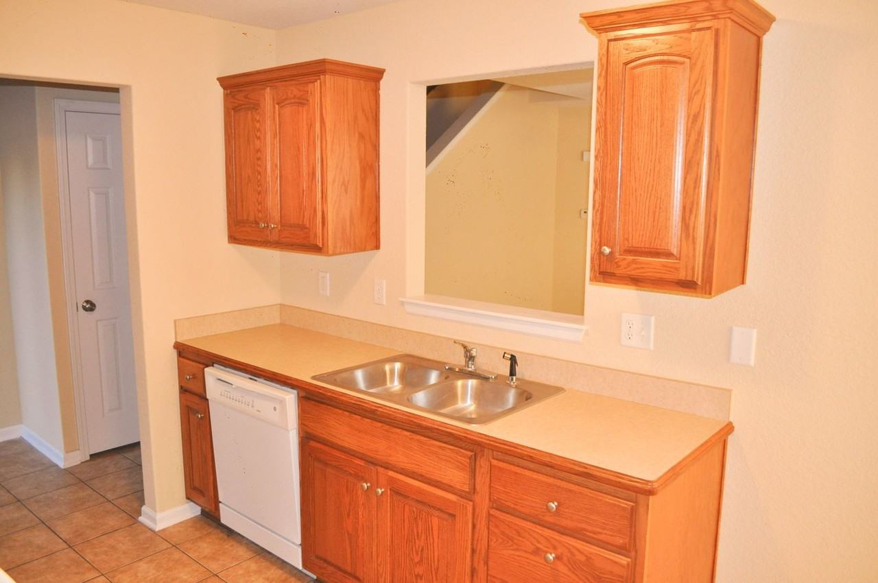 2410 Brooke Bnd - Photo 5 of 13