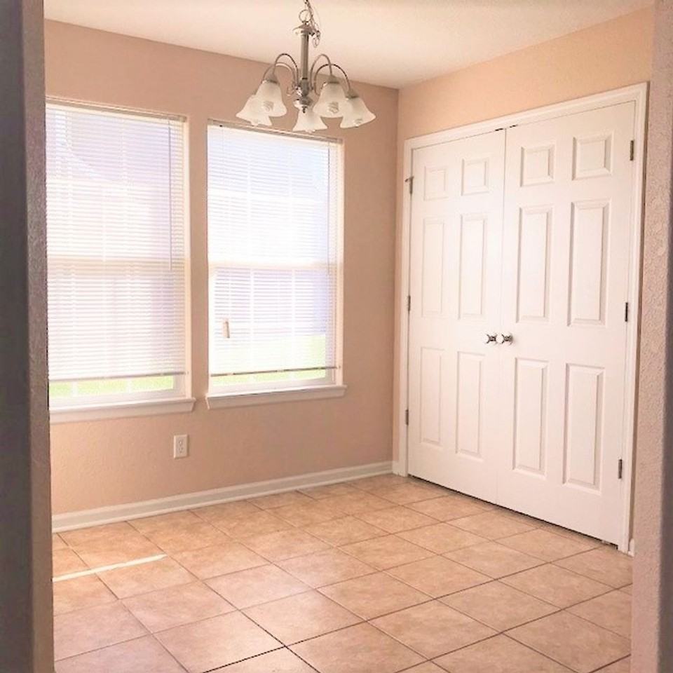 2410 Brooke Bnd - Photo 6 of 13