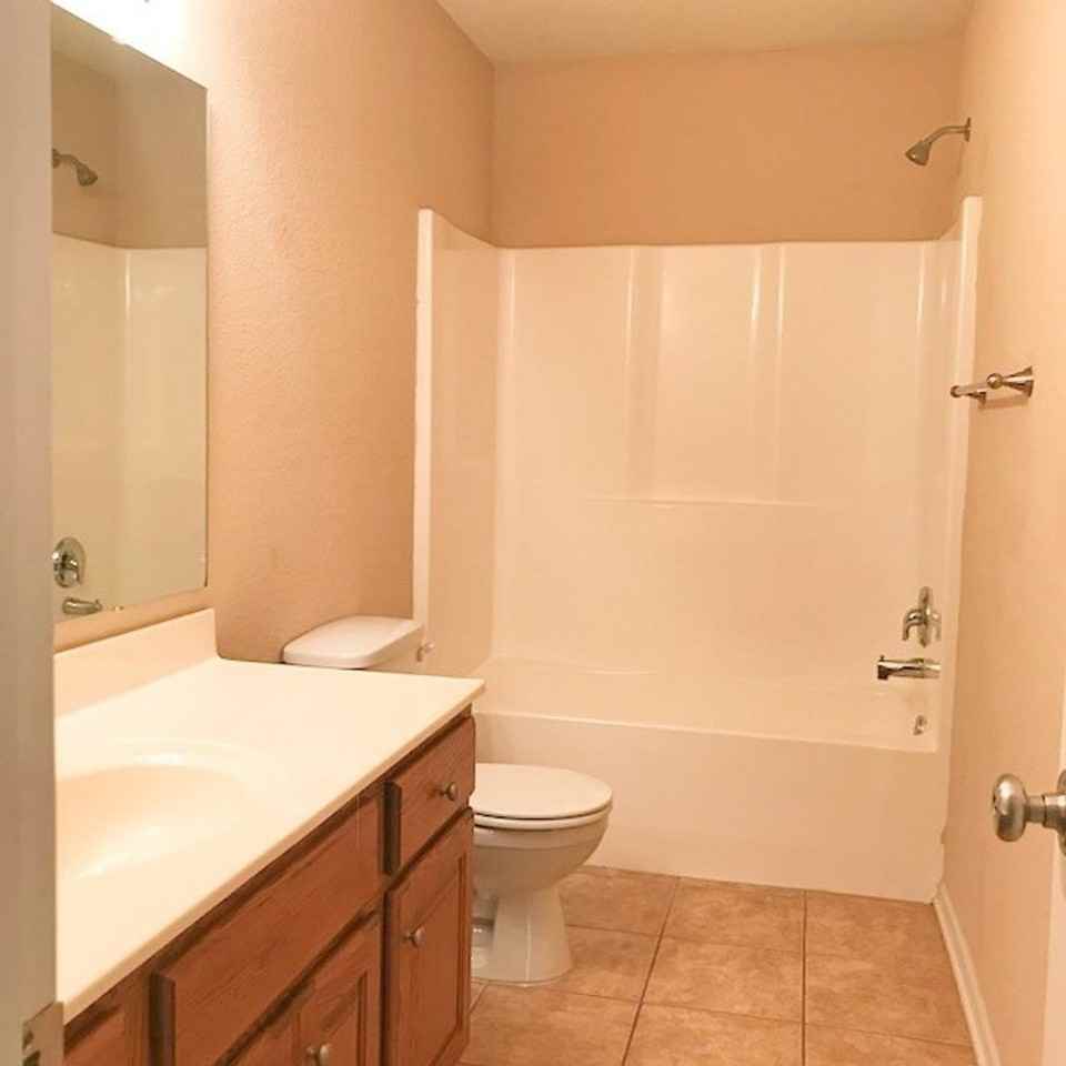 2410 Brooke Bnd - Photo 7 of 13