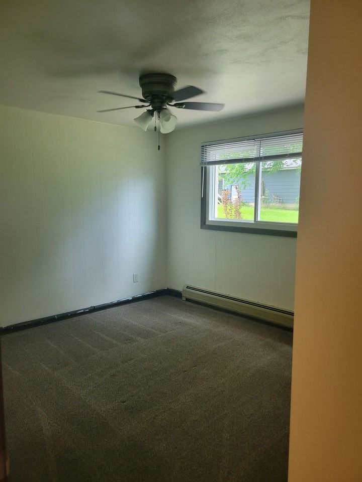 Rosendale - Photo 6 of 8