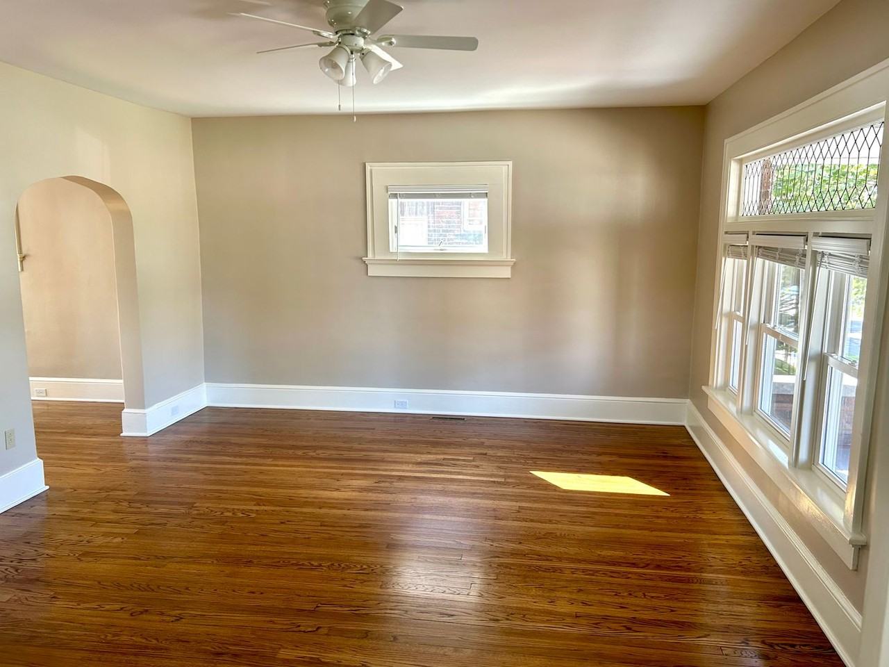 631 W 5th St - Photo 6 of 20