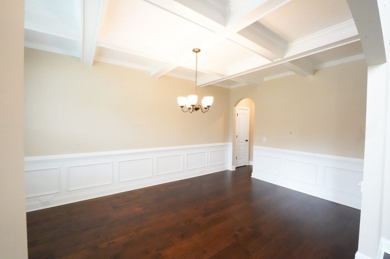 112 Bellevue Blvd - Photo 7 of 32