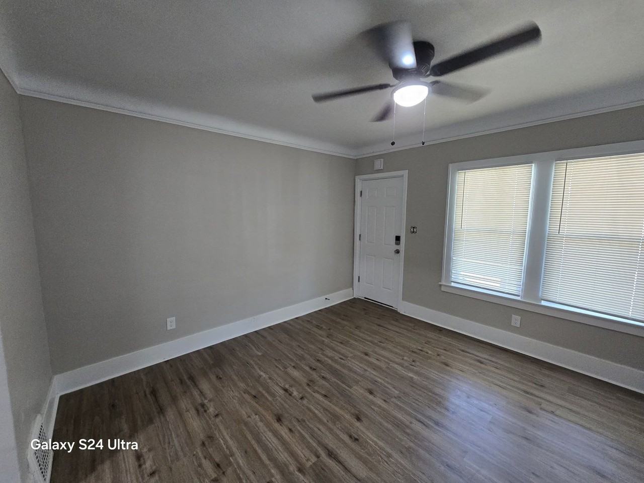 16582 Santa Rosa Dr - Photo 4 of 8