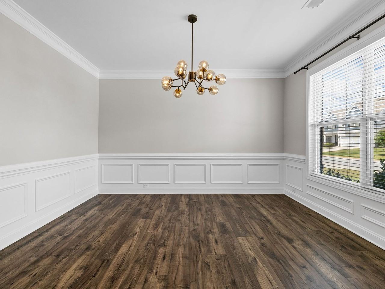 211 Pollyanna Dr - Photo 7 of 46