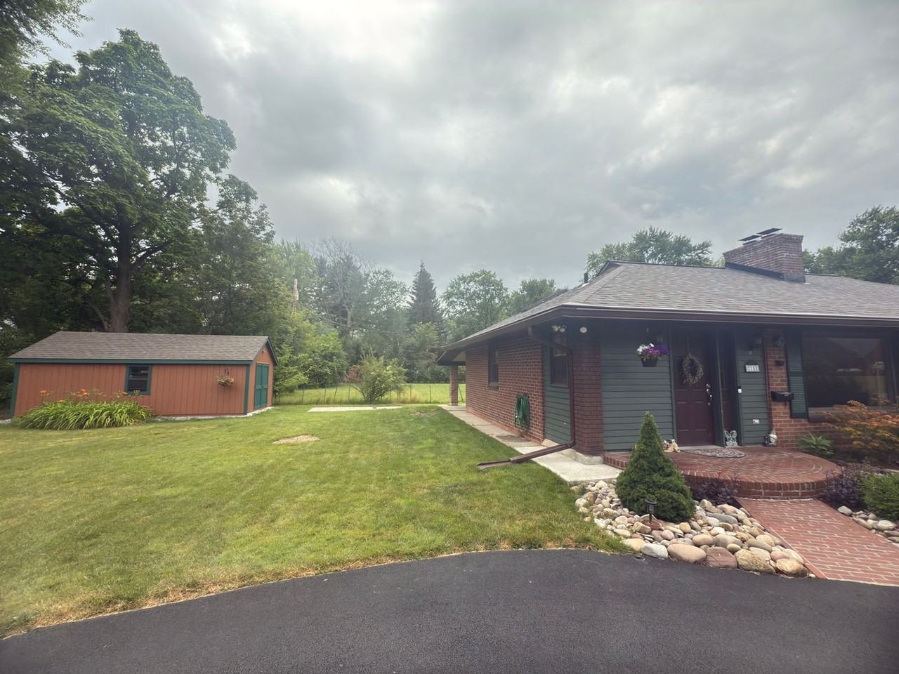 2158 Rankin Rd - Photo 2 of 45