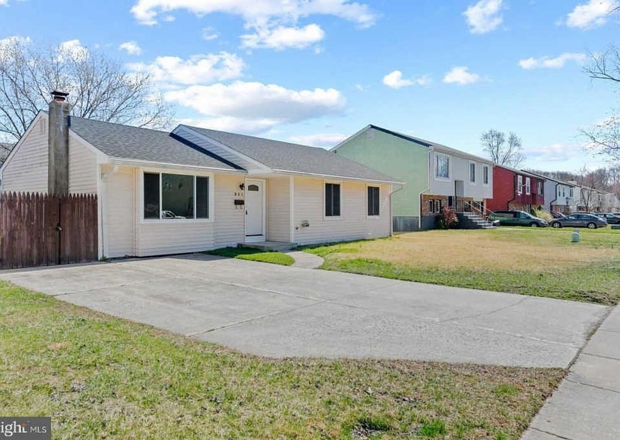 321 Independence Blvd - Photo 2 of 18