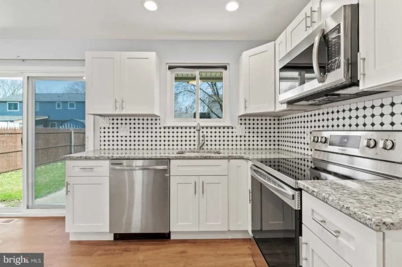 321 Independence Blvd - Photo 3 of 18