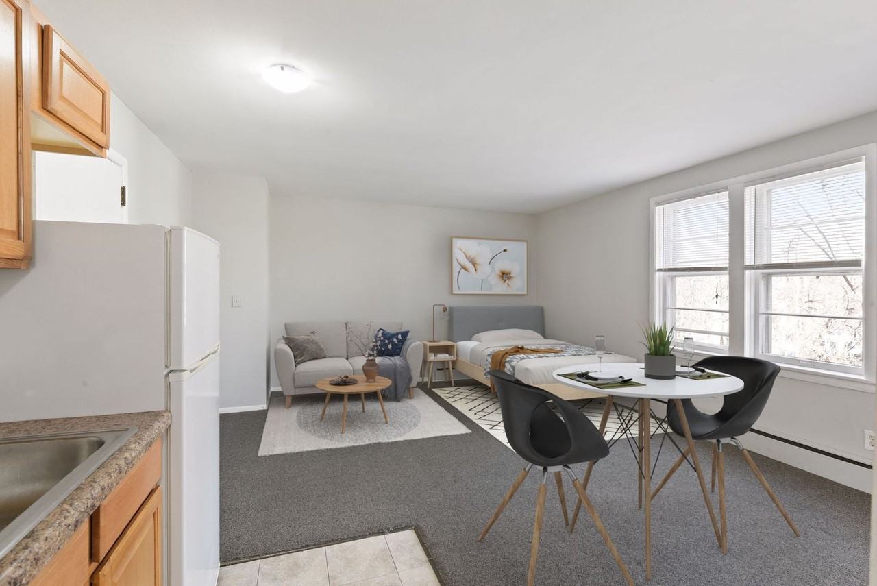 200 1st St - Photo 5 of 18