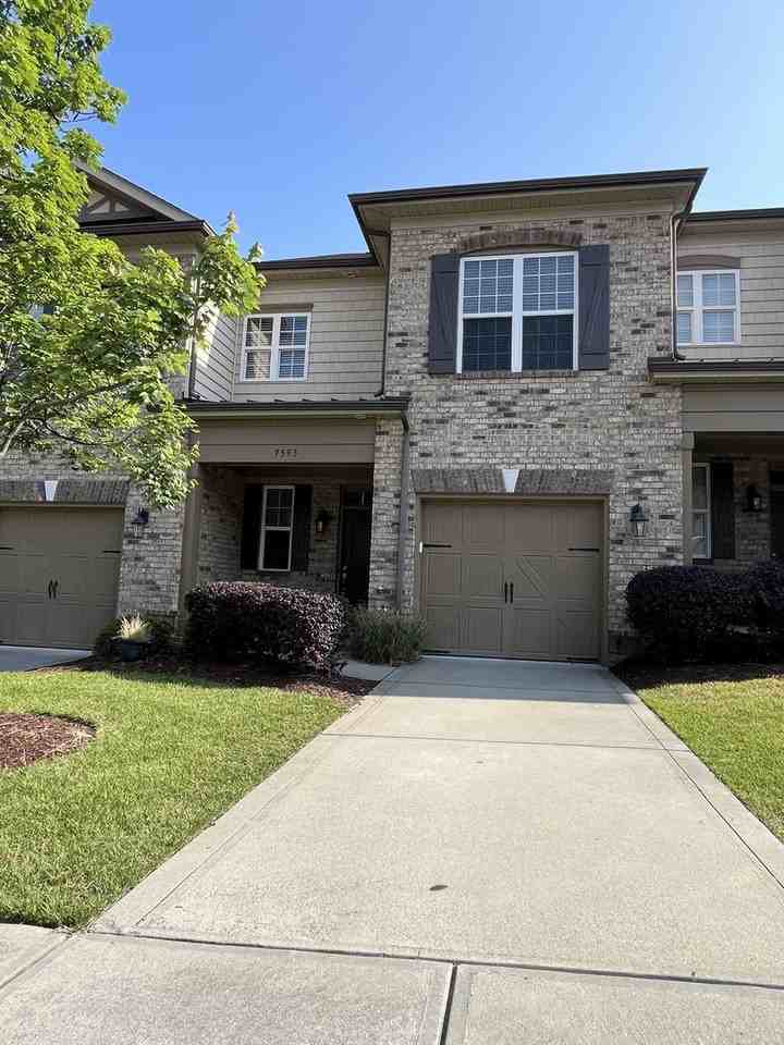 9593 Camberley Ave Nw