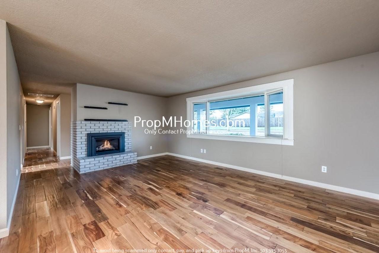 19048 Pease Rd - Photo 3 of 24