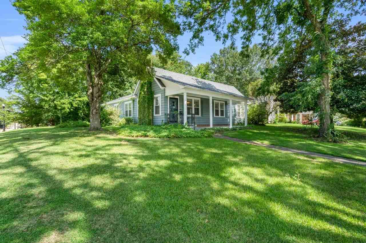 480 N Church St - Photo 2 of 31