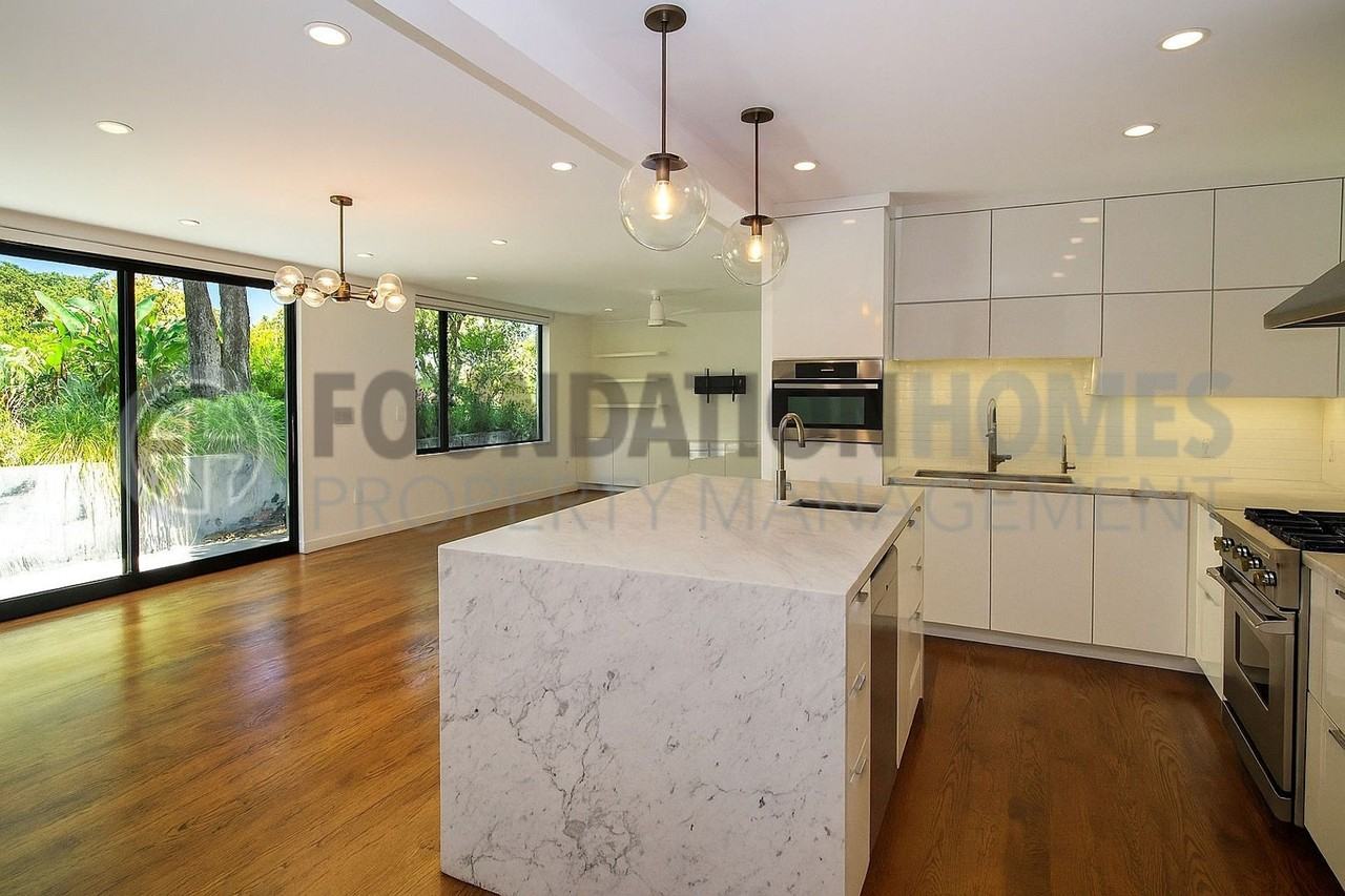 19 Bayview Ter - Photo 3 of 24