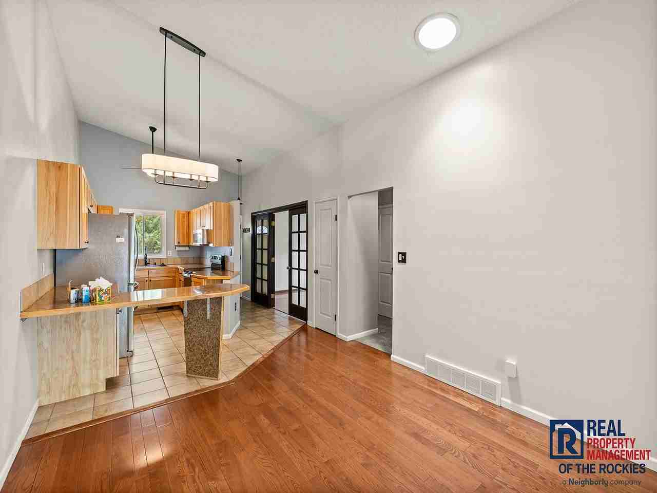 3005 Regatta Ln #4 - Photo 3 of 17