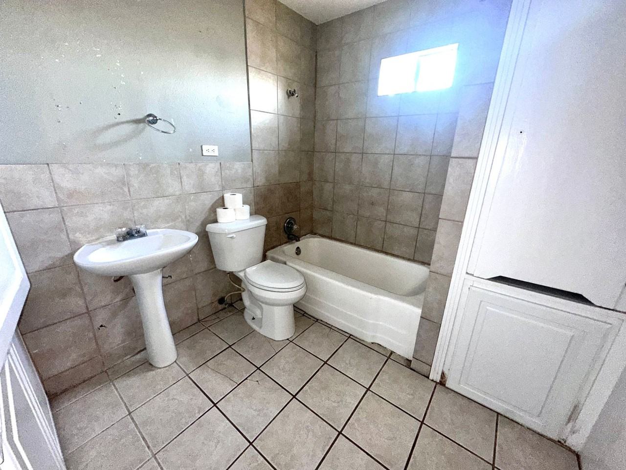 6501 Avenue T - Photo 5 of 19