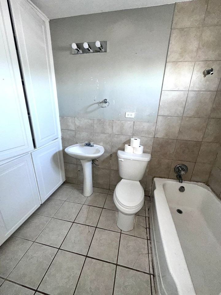 6501 Avenue T - Photo 6 of 19