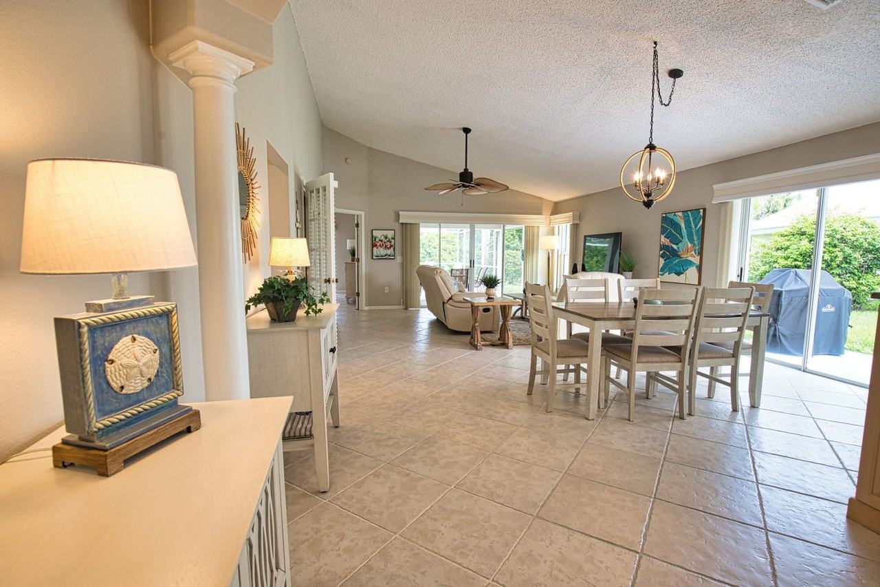 782 Harrington Lake Dr N - Photo 4 of 32