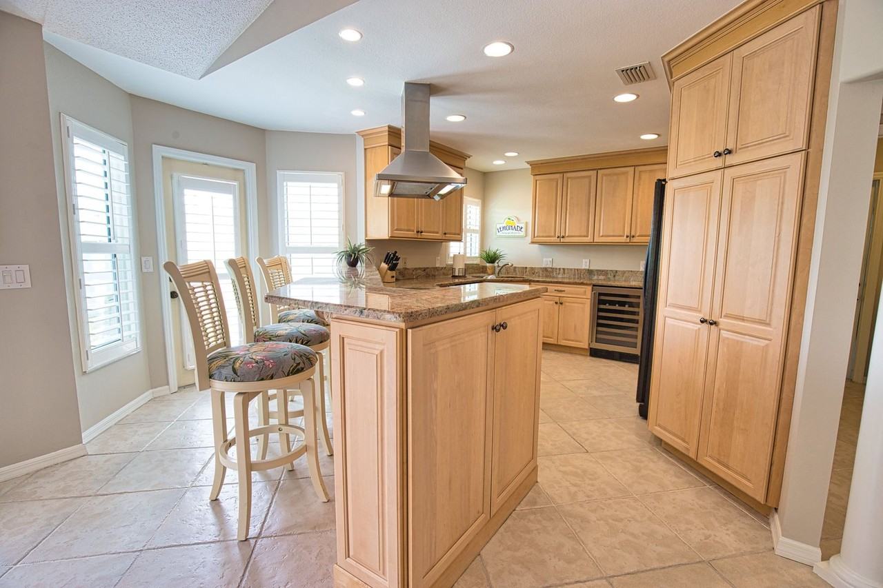 782 Harrington Lake Dr N - Photo 6 of 32