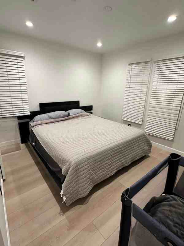 1428 S Sherbourne Dr - Photo 3 of 4