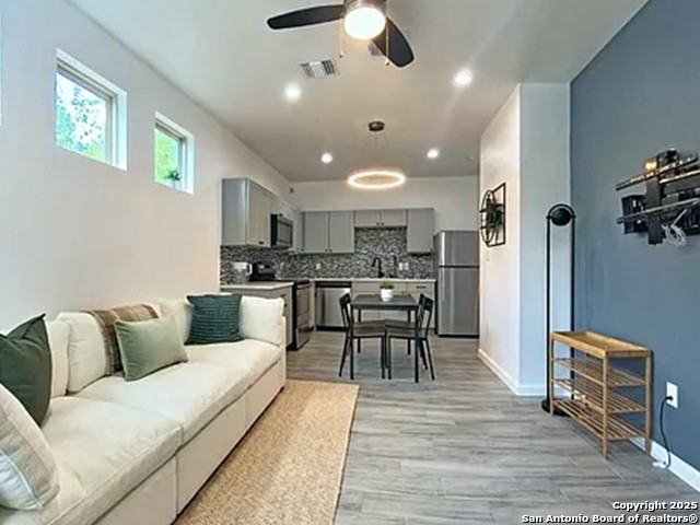 1105 Torreon St - Photo 3 of 19