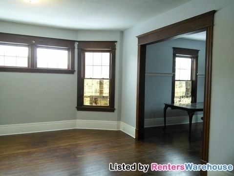 1457 Englewood Ave - Photo 3 of 15