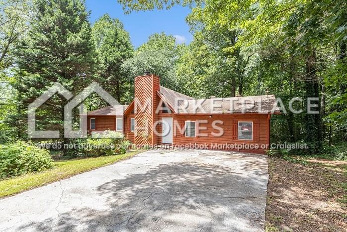 4901 Mockingbird Ln - Photo 2 of 23