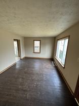 1617 Spring Ave Ne #NA - Photo 1 of 1