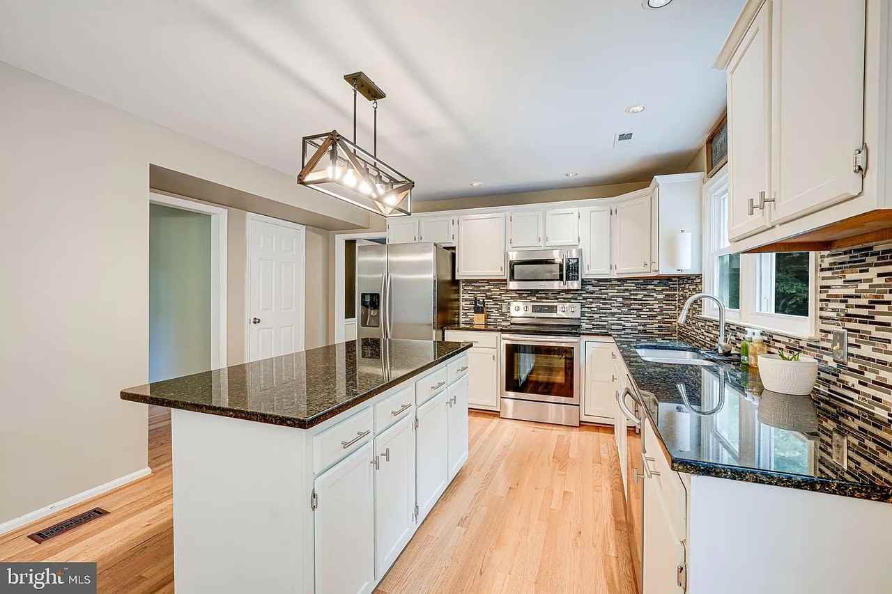 7 Apple Blossom Ct #BS - Photo 5 of 6